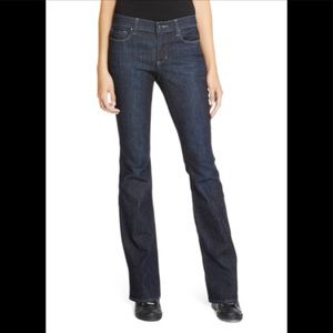 DKNY AVE B Slim boot jean